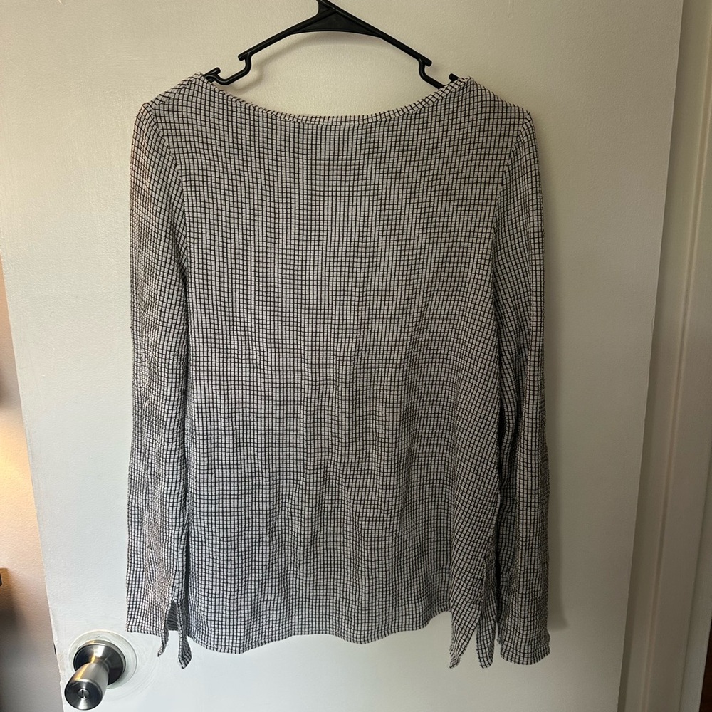 H&M Black and White Check Long Sleeve Top